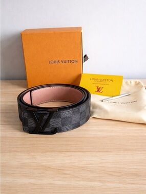 Louis Vuitton Reversible Damier Belt in Black and Pink